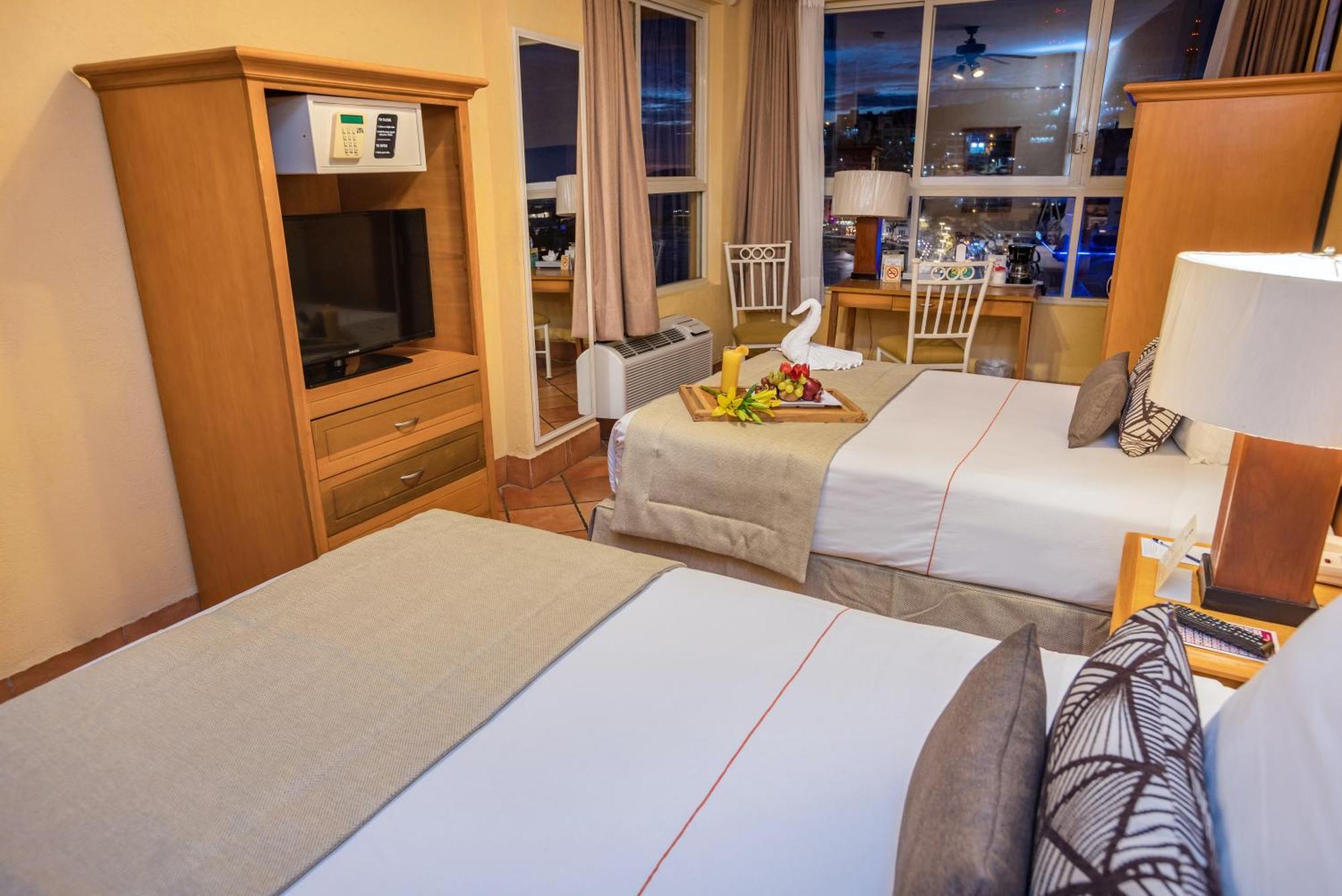 Best Western Posada Freeman Mazatlan Exterior photo