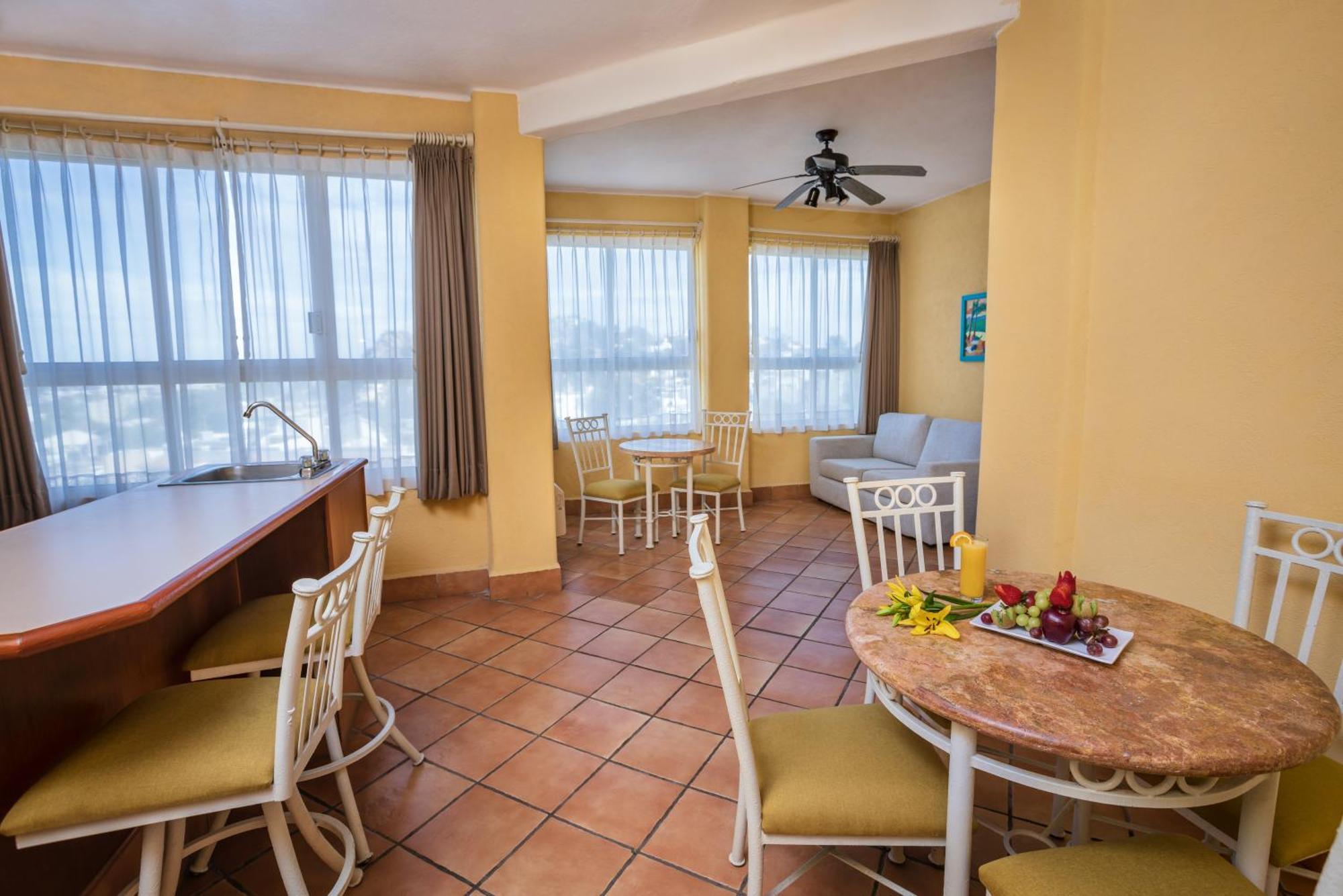 Best Western Posada Freeman Mazatlan Exterior photo