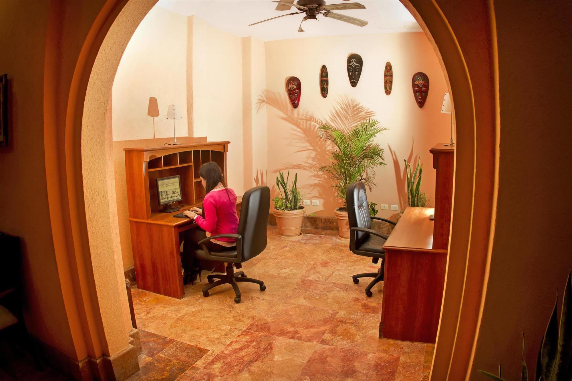 Best Western Posada Freeman Mazatlan Exterior photo
